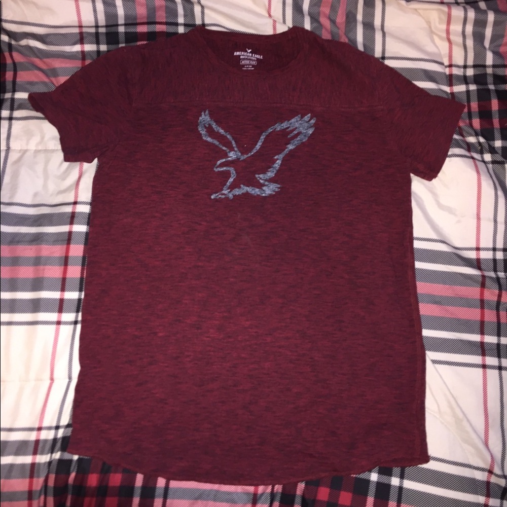 American Eagle tee